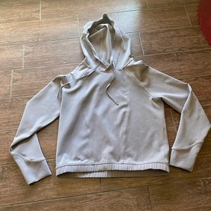 Lululemon cropped pullover with hood